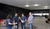 O prefeito de Fernandópolis, André Pessuto, visitou a instalações do Polo Digital em Cezar de Souza. (Foto: Ney Sarmento/PMMC)