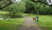 Nível dos lagos sobe e Parque Centenário tem trecho da pista de caminhada interditado