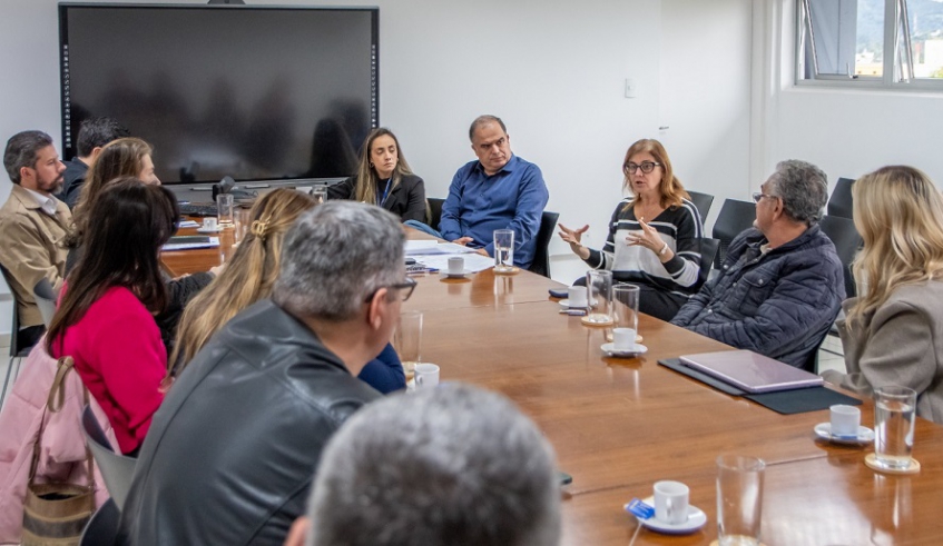 Reunião ocorreu apenas dois dias após a inauguração oficial da unidade, realizada no último sábado (22/08), com objetivo de avaliar a nova demanda. Foto: Divulgação/PMMC